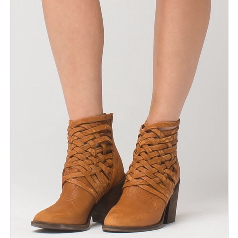 Free people brown Carrera boots 36